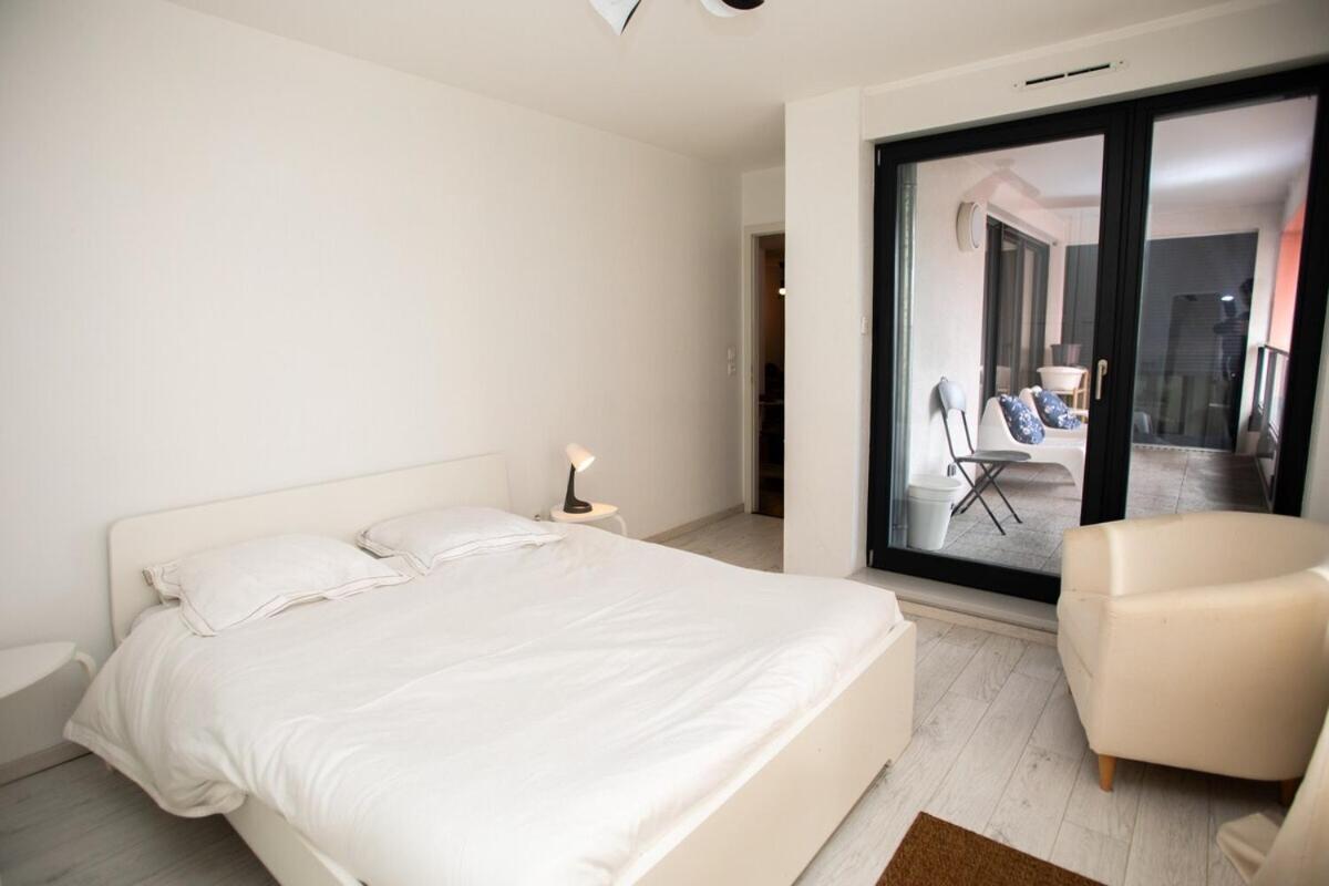 Appartement Moderne Au Centre Ville Strasbourg Luaran gambar