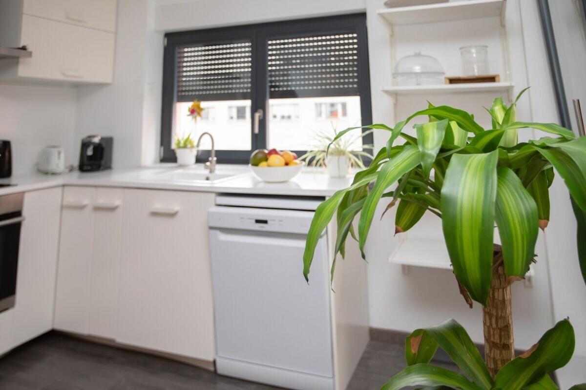 Appartement Moderne Au Centre Ville Strasbourg Luaran gambar