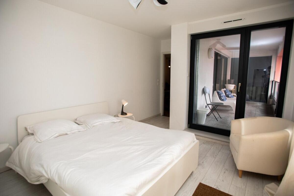 Appartement Moderne Au Centre Ville Strasbourg Luaran gambar